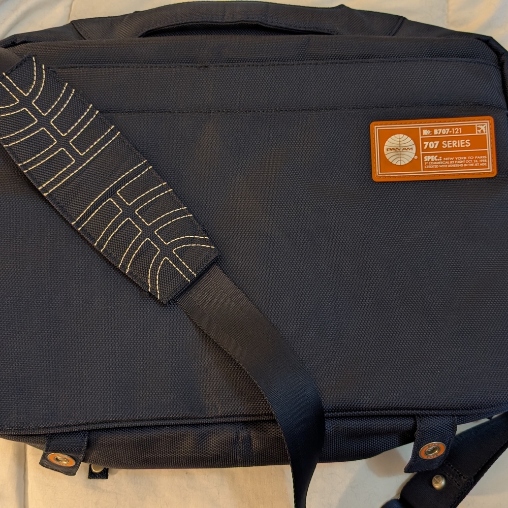 Vintage Pan Am's 707 Series: Double Agent Flight Bag